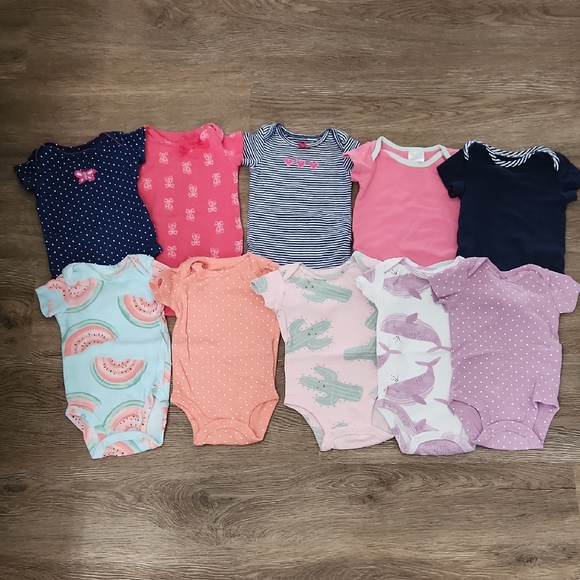 Bundle Baby Girl Onesies - 3M - Picture 1 of 11
